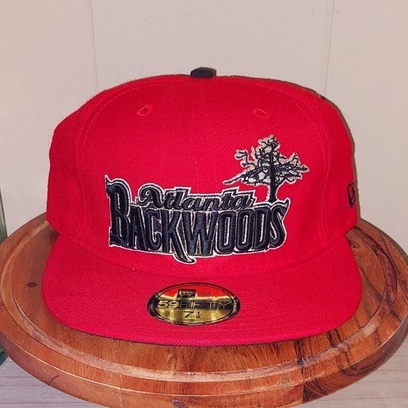 NWT Rare New Era Atlanta Backwoods Logo Fitted Baseball Hat - Picture 2 of 11